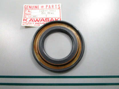 NEW OEM 92049-3003 Kawasaki Seal 0810