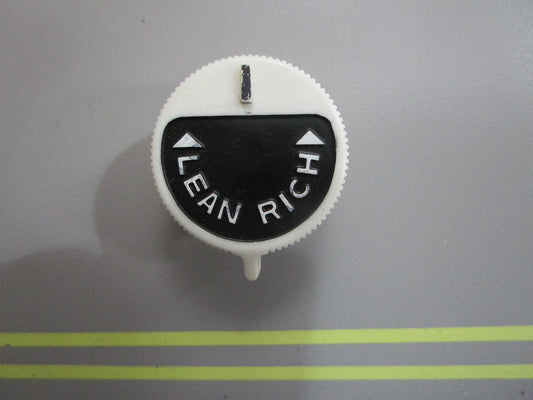 *NEW OEM* 0820 OMC Johnson Evinrude Adjustment Knob 205883 0205883