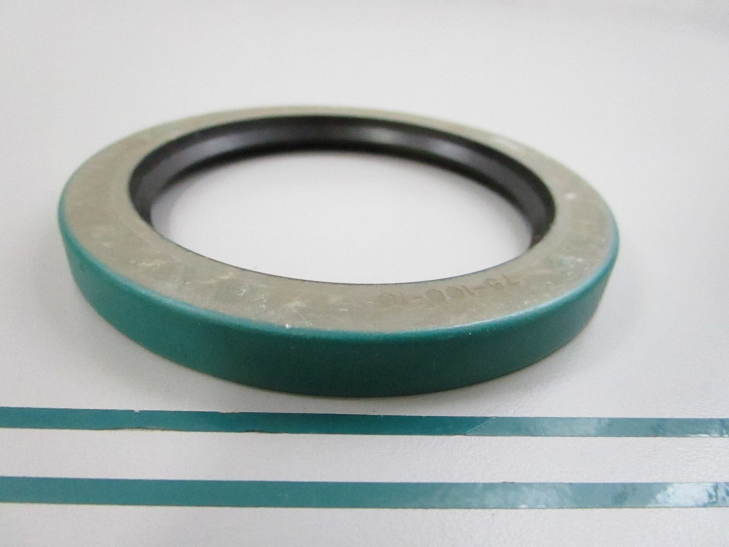 NEW OEM 0300800 Hyster Oil Seal 0810