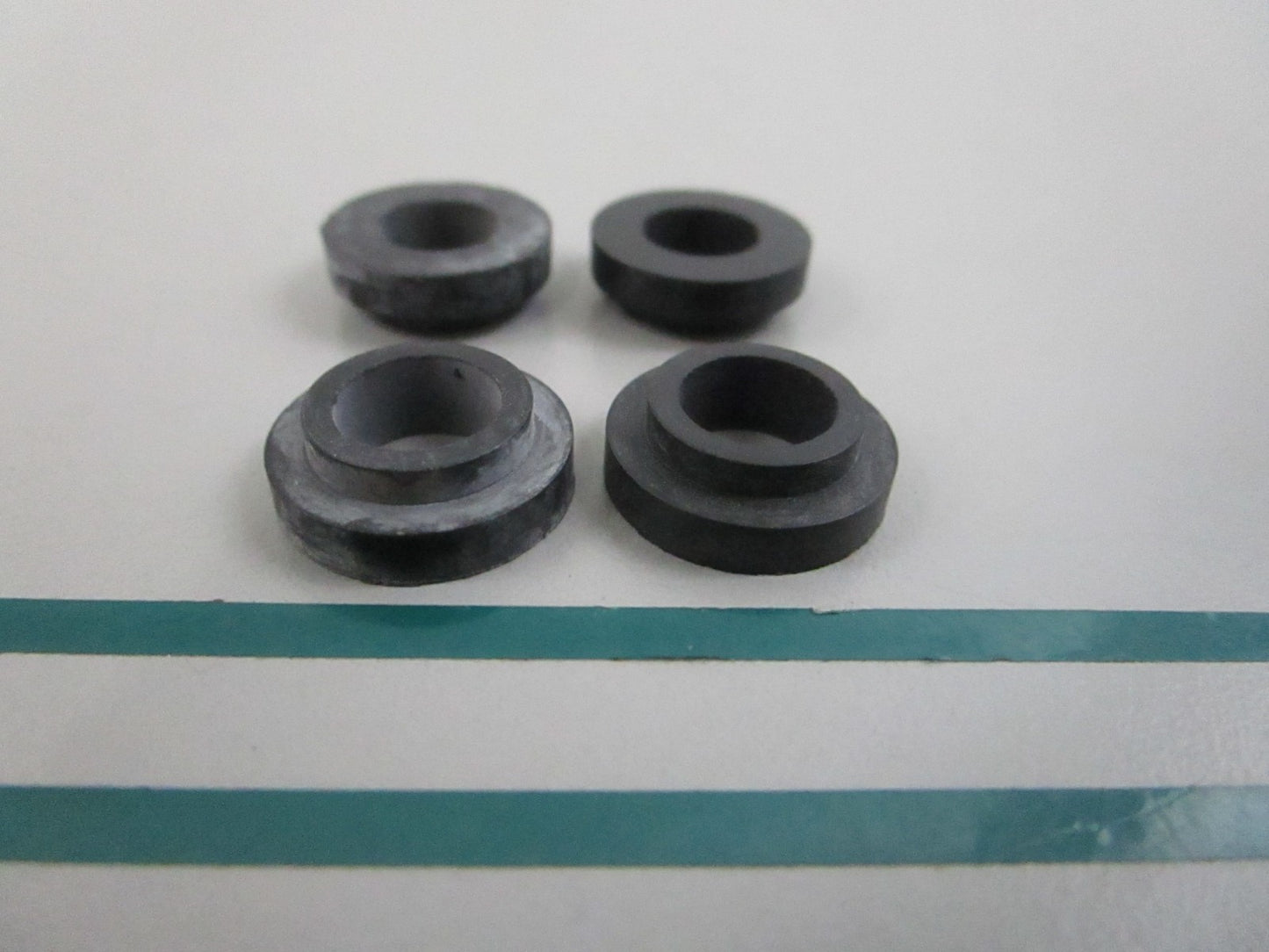 NEW OEM (LOT OF 4) 11542 Harley Davidson Isolator Rubber Bushing 0810