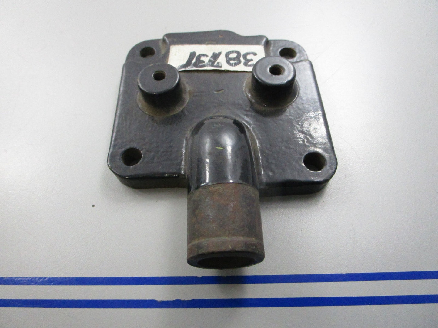 *NEW OEM* 0720 Mercury Mercruiser End Cap Manifold 38731