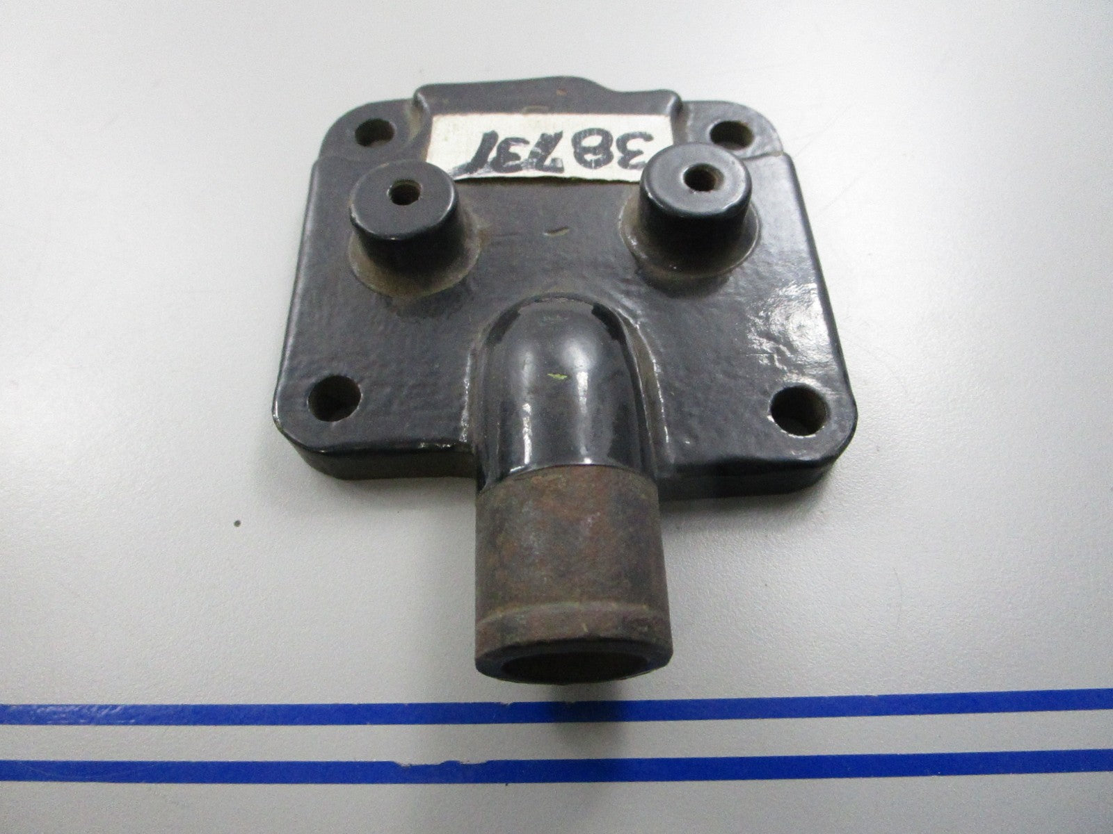 *NEW OEM* 0720 Mercury Mercruiser End Cap Manifold 38731