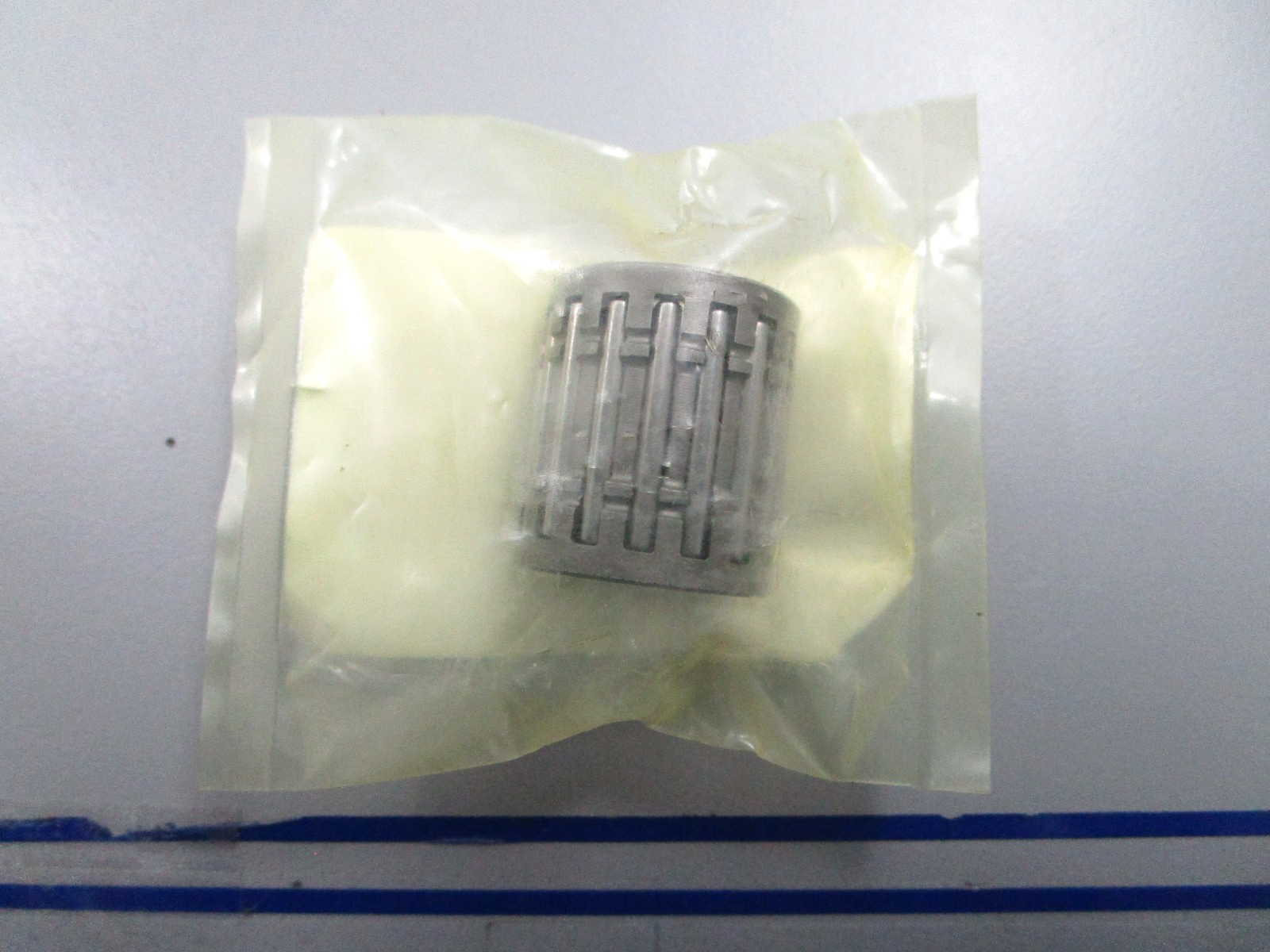 *NEW OEM* 0810 Tohatsu Needle Rollder Bearing 3C7-00042-0 3C7000420