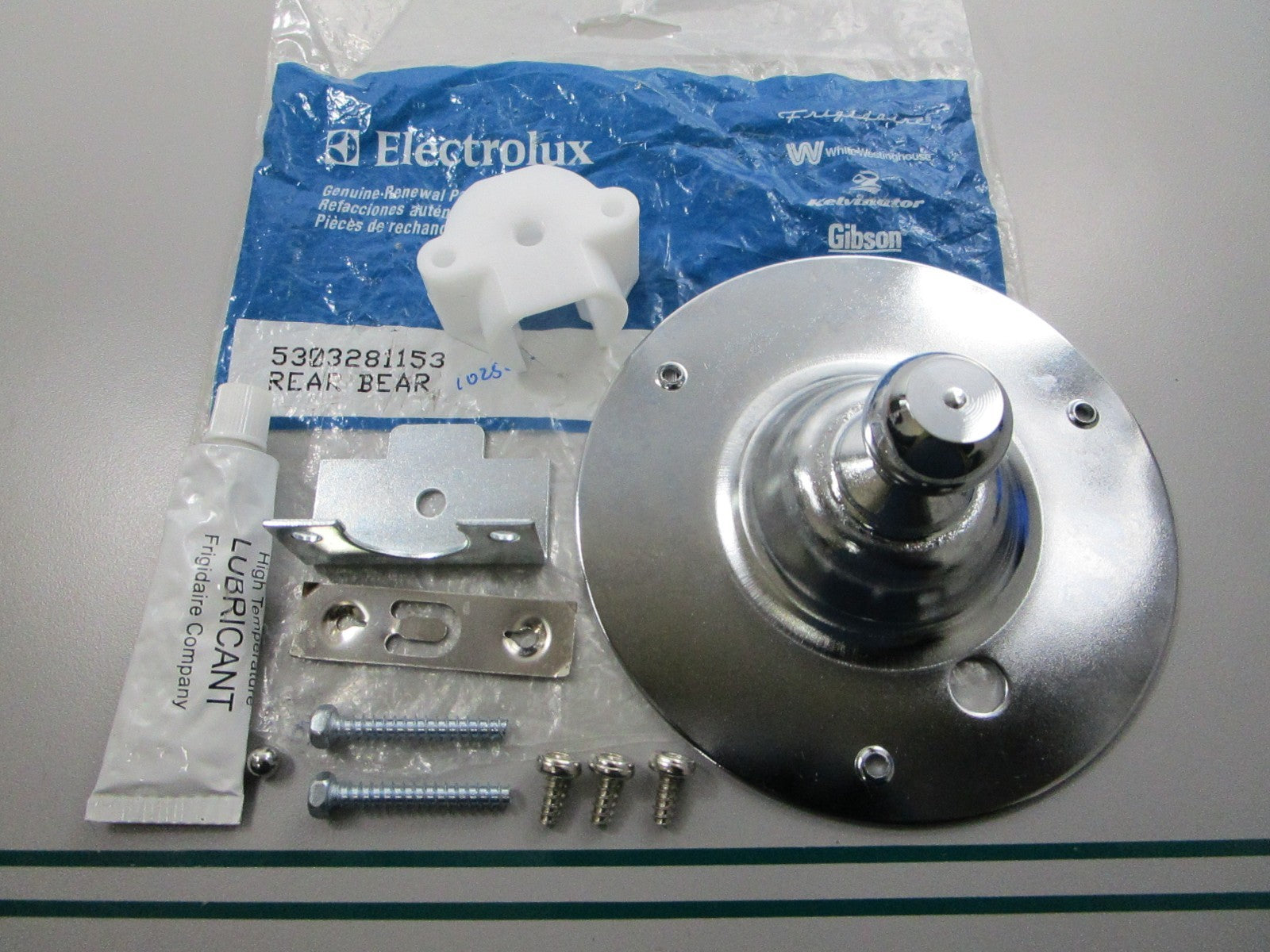 NEW OEM 5303281153 Electrolux Rear Bearing Kit 0810