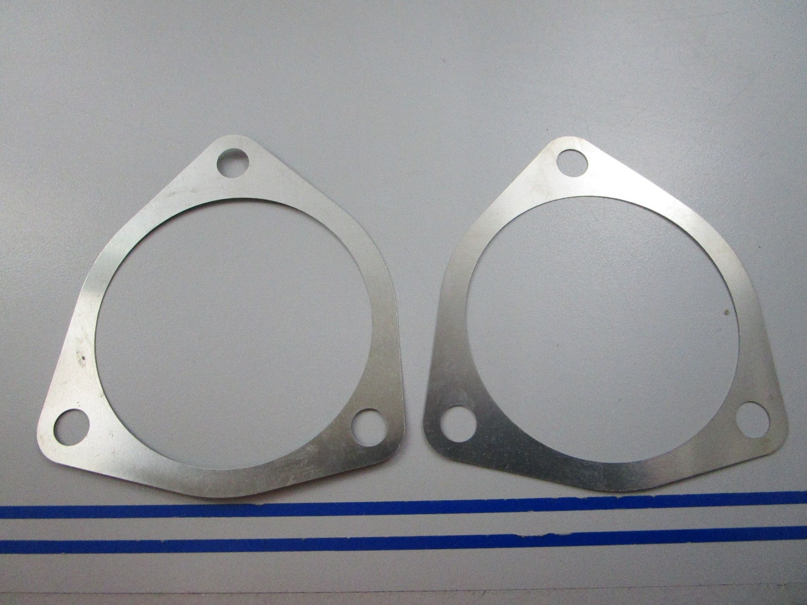 NEW OEM (LOT OF 2) 908428 0908428 OMC Johnson Evinrude Shim 0810
