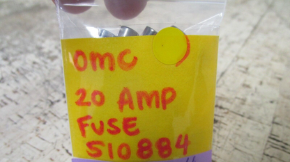*NEW OEM* (LOT OF 4) 0720 OMC Johnson Evinrude 20 AMP Fuse 510884 0510884