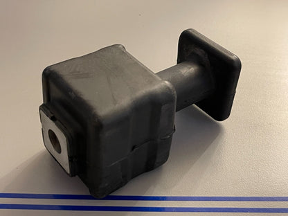NEW OEM 50155-ZW5-000 Honda 115 130 135 140 150 Lower Rubber Mount 0720