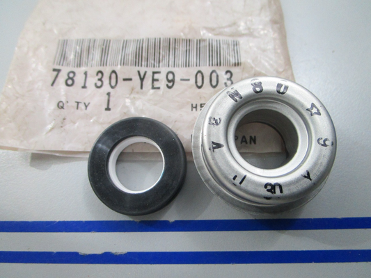 *NEW OEM* 0810 Honda Seal 78130-YE9-003