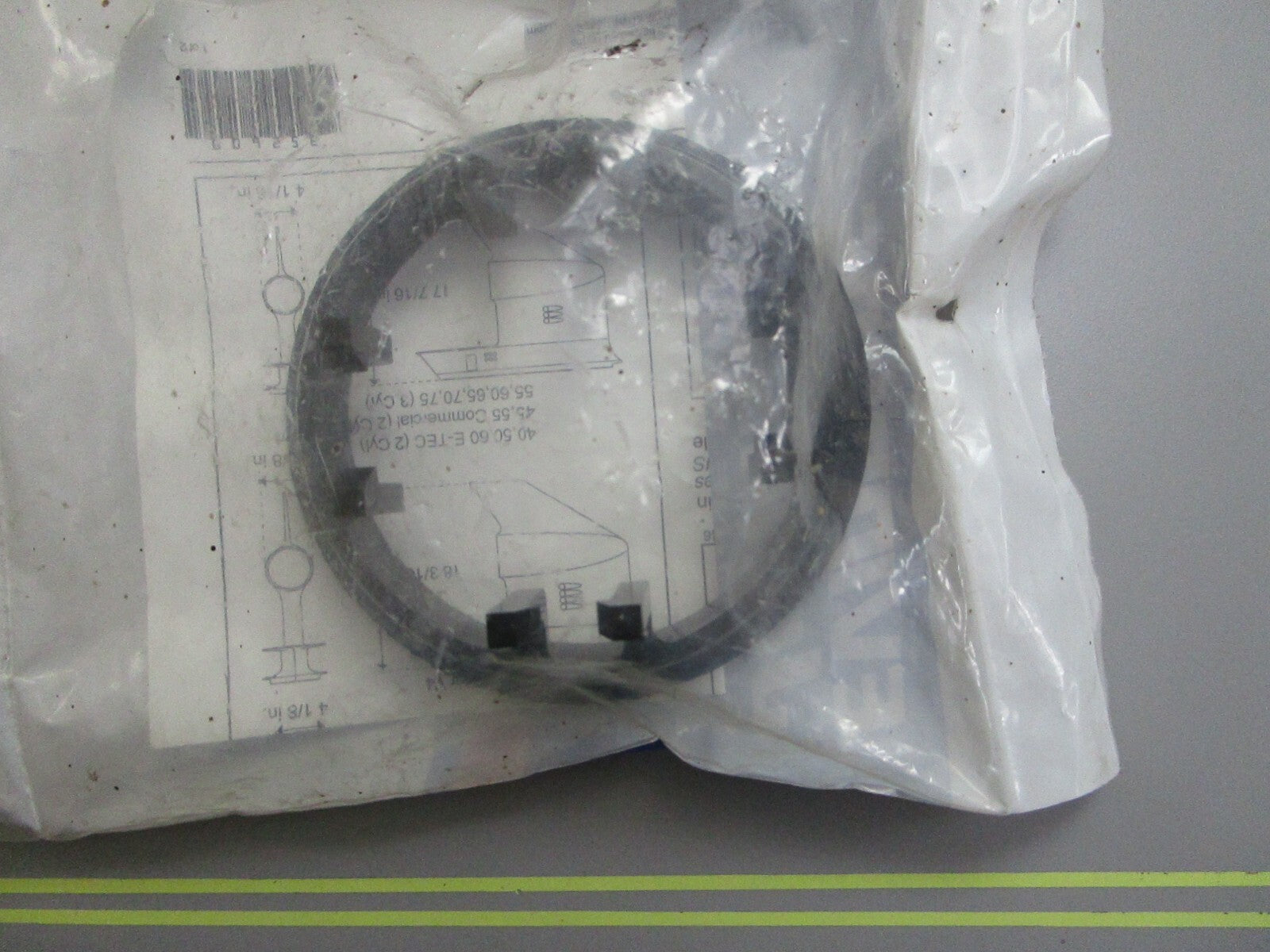 *NEW OEM* 0820 OMC Johnson Evinrude Hydrus Exhaust Ring Kit 5006512