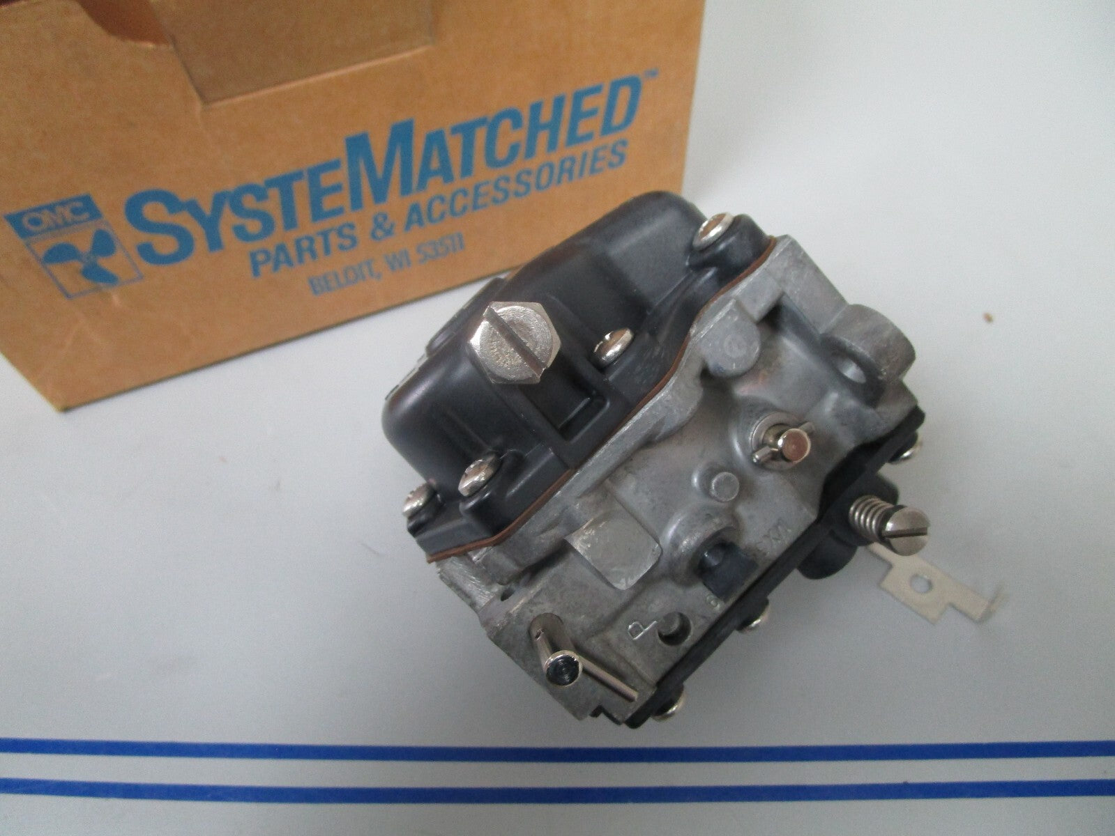 *NEW OEM* 0720 OMC Johnson Evinrude 9.9 hp Carburetor Assembly 436778