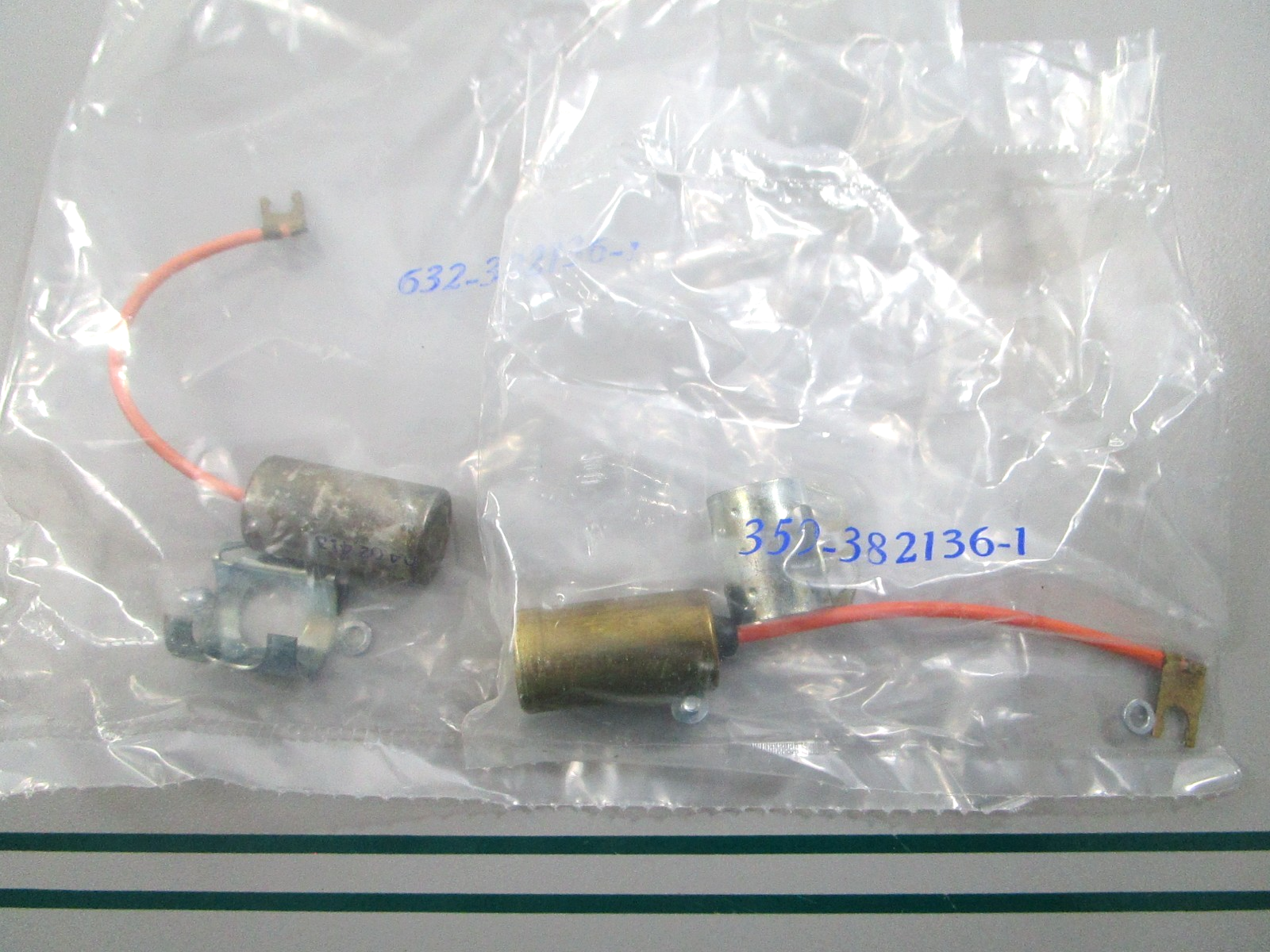 NEW OEM (LOT OF 2) 382136 0382136 OMC Johnson Evinrude Condenser 0810
