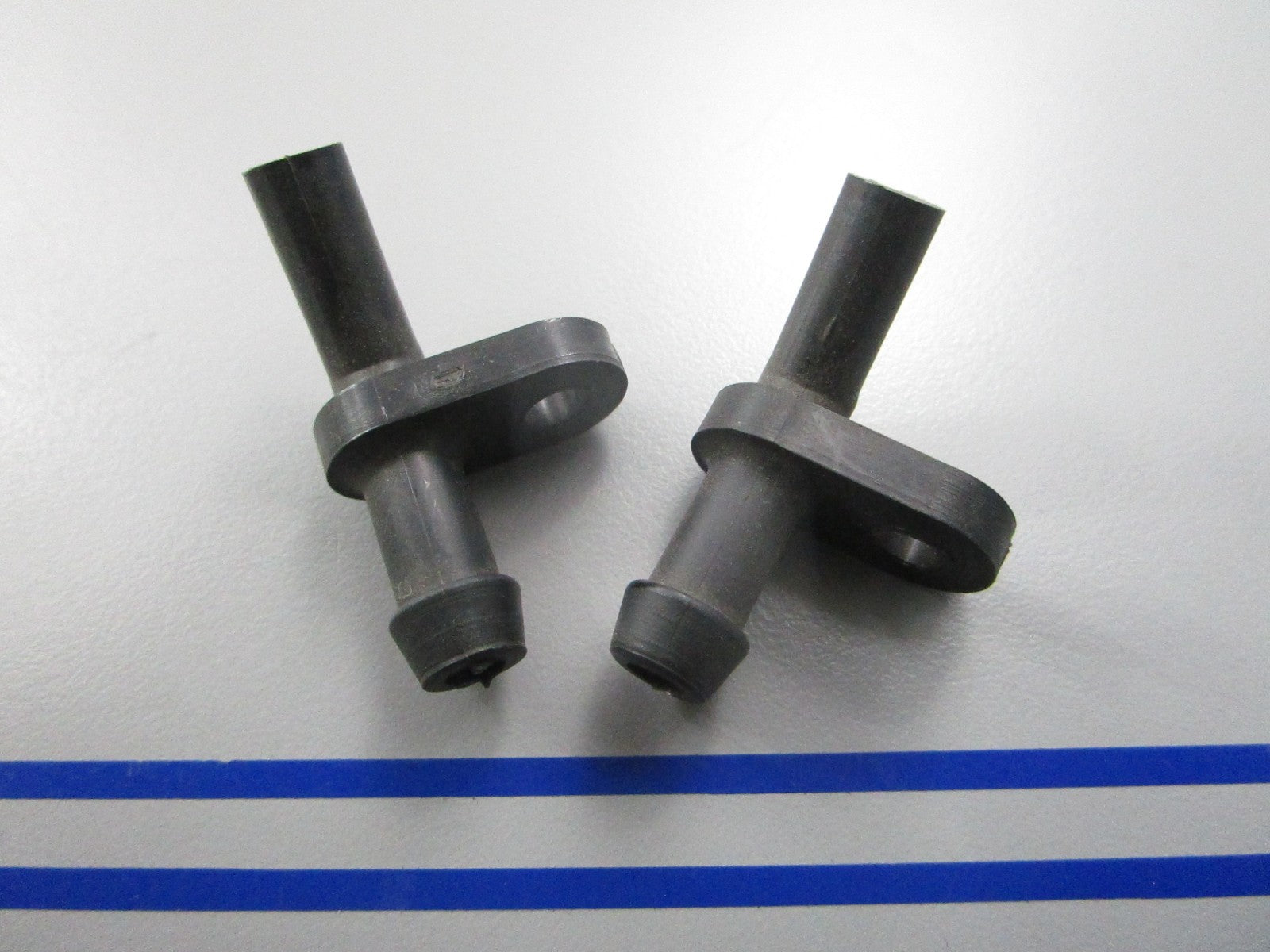 *NEW OEM* (LOT OF 2) 0810 Mercury Quicksilver Nozzle 52889