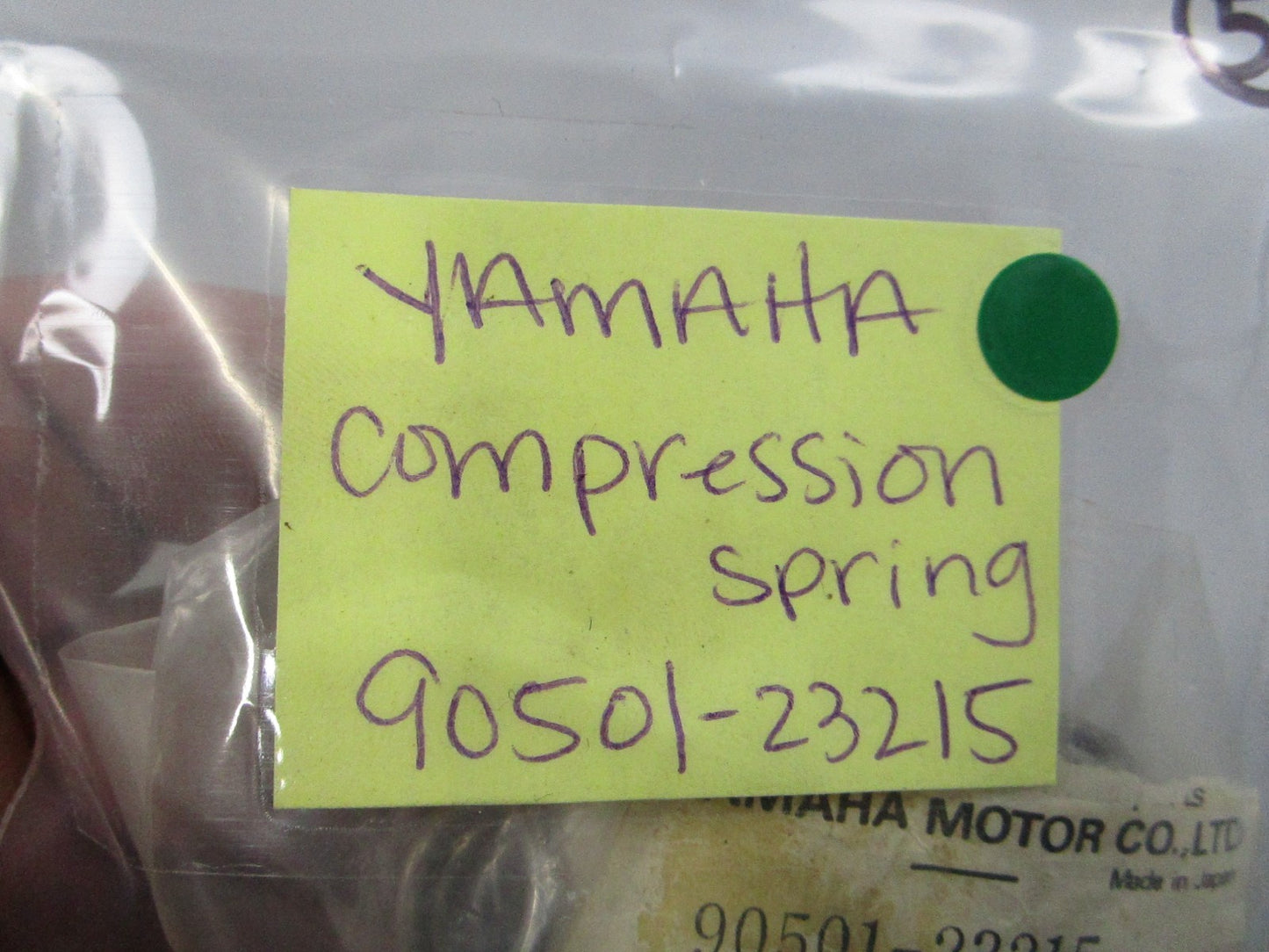 NEW OEM 90501-23215 Yamaha Compression Spring 0810