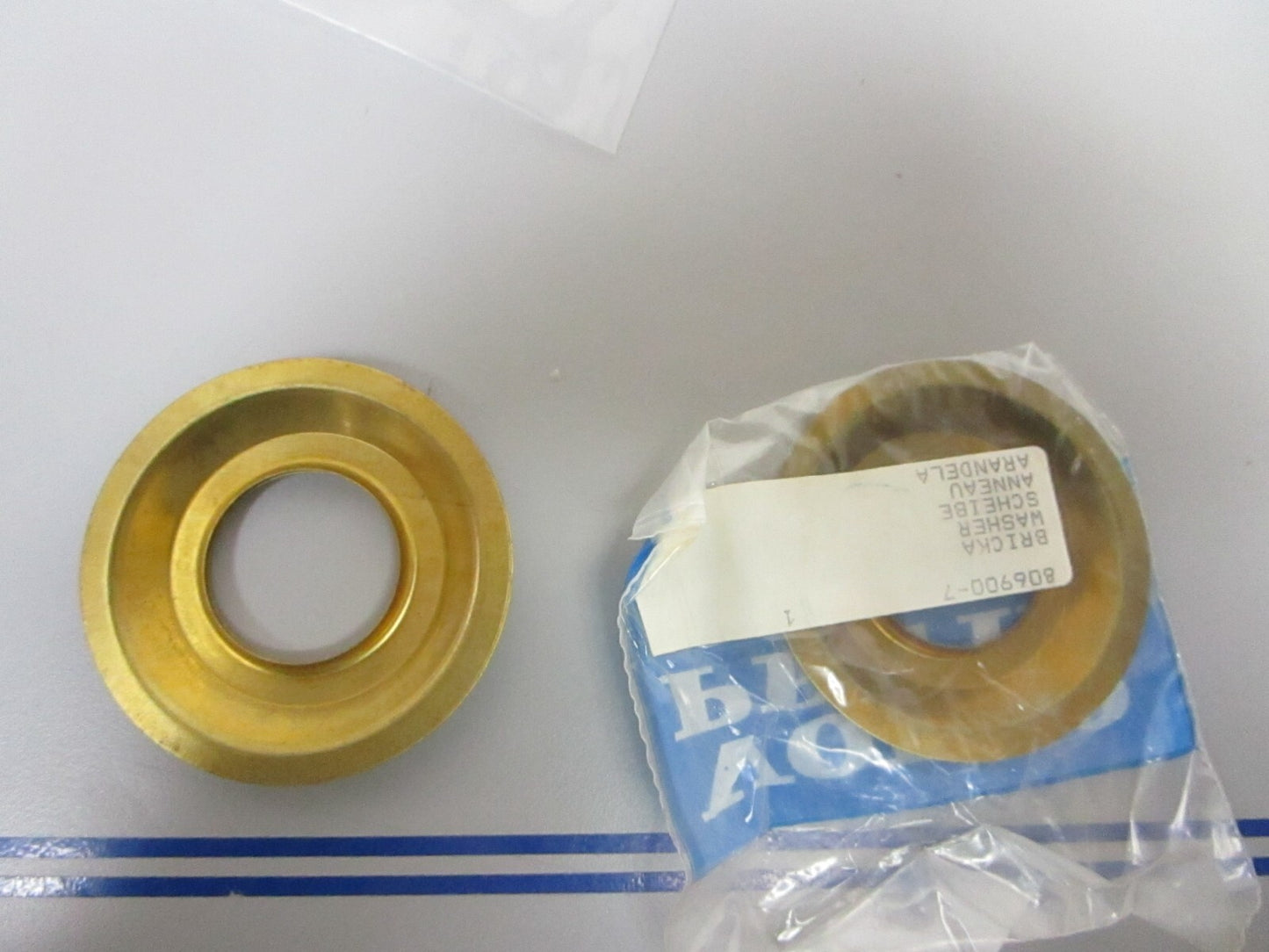 *NEW OEM* (LOT OF 2) 0810 Volvo Penta Washer 806900