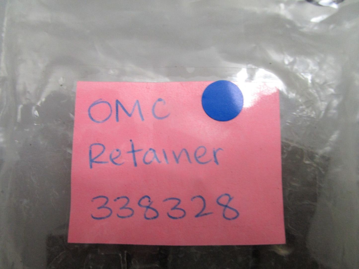 *NEW OEM* 0810 OMC Johnson Evinrude Retainer 338328 0338328