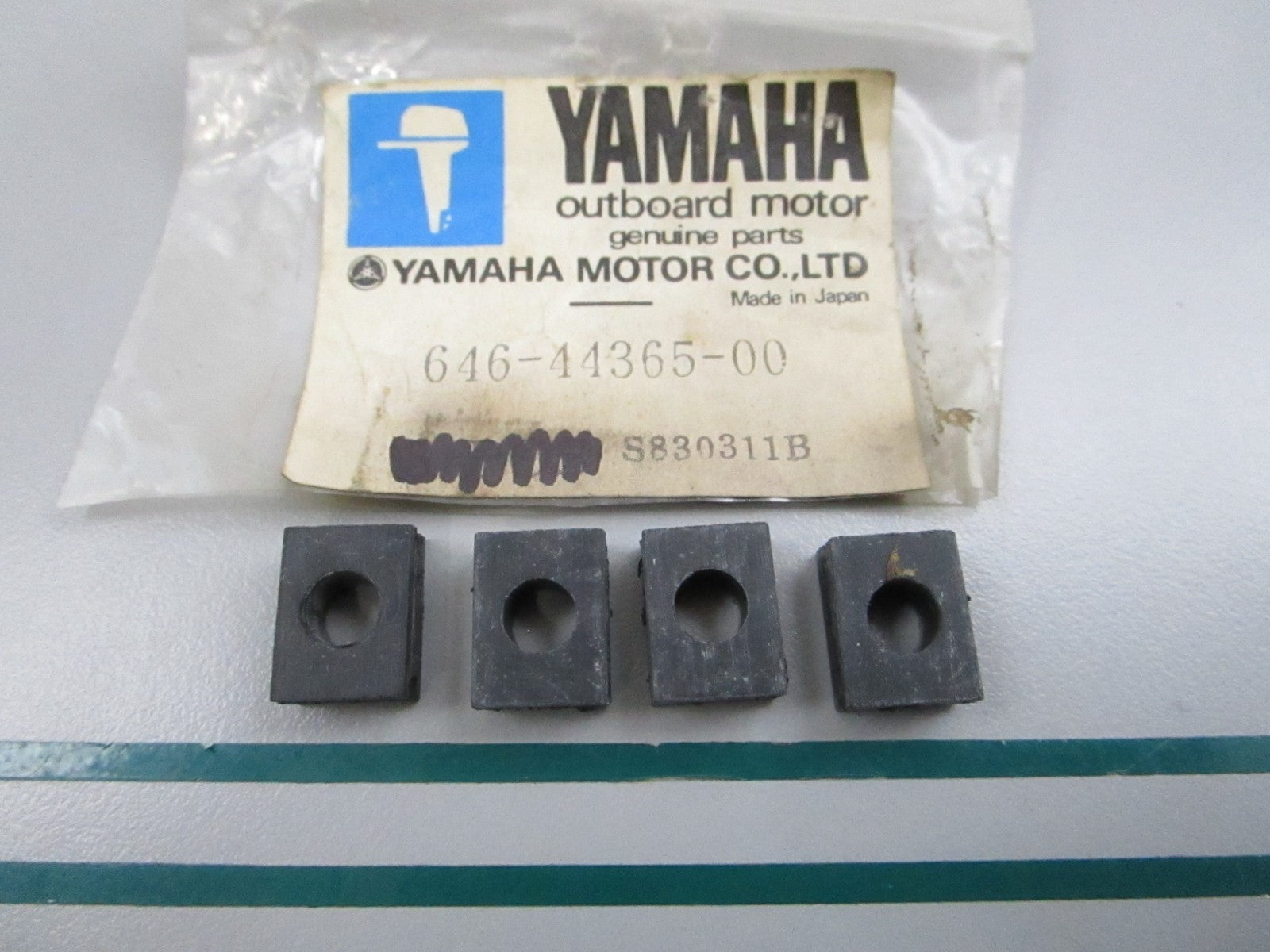 NEW OEM (LOT OF 4) 646-44365-00-00 Yamaha Pipe Seal 0810