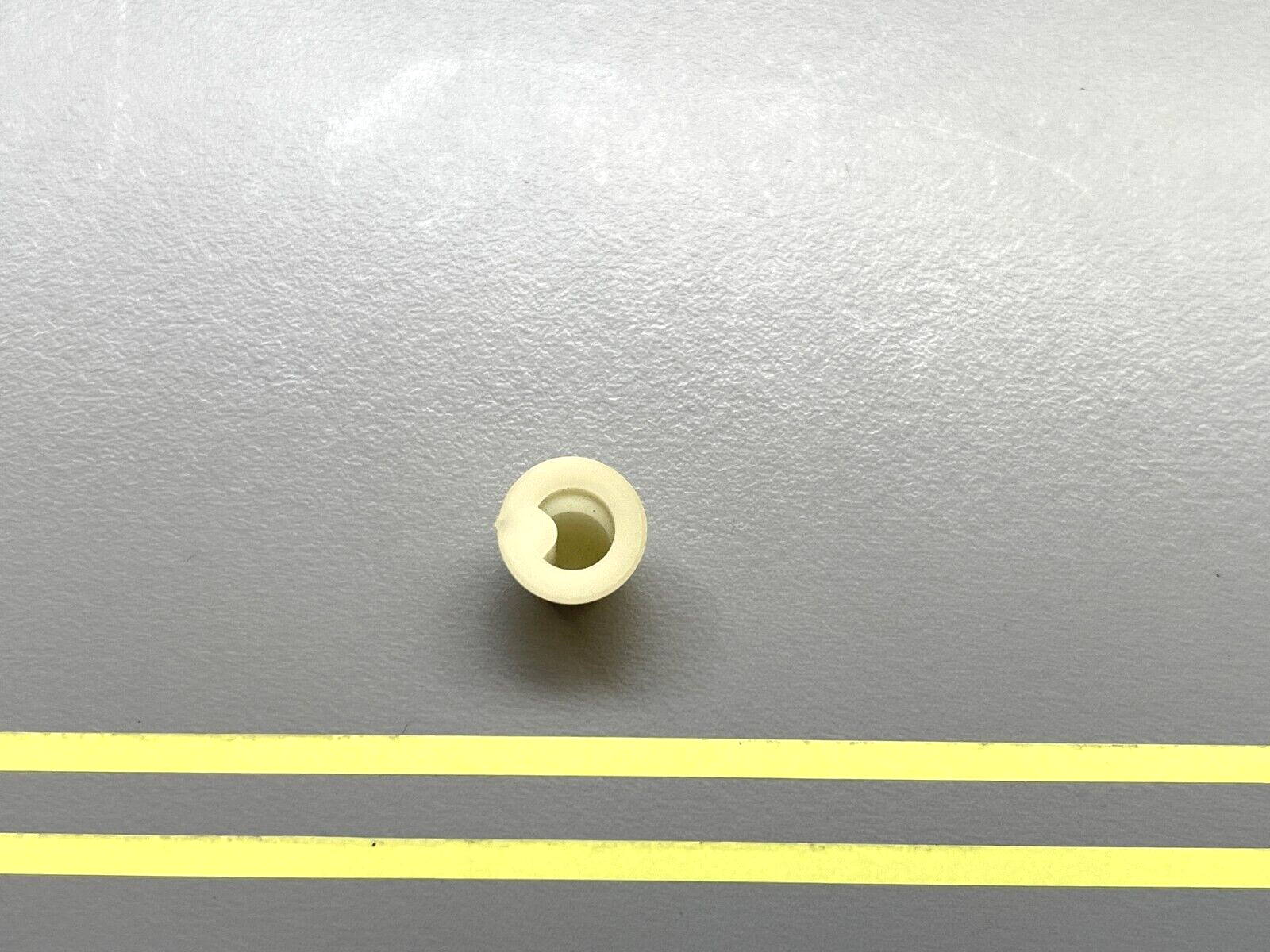 *NEW OEM* 0750 OMC Johnson Evinrude BUSHING 314585 0314585