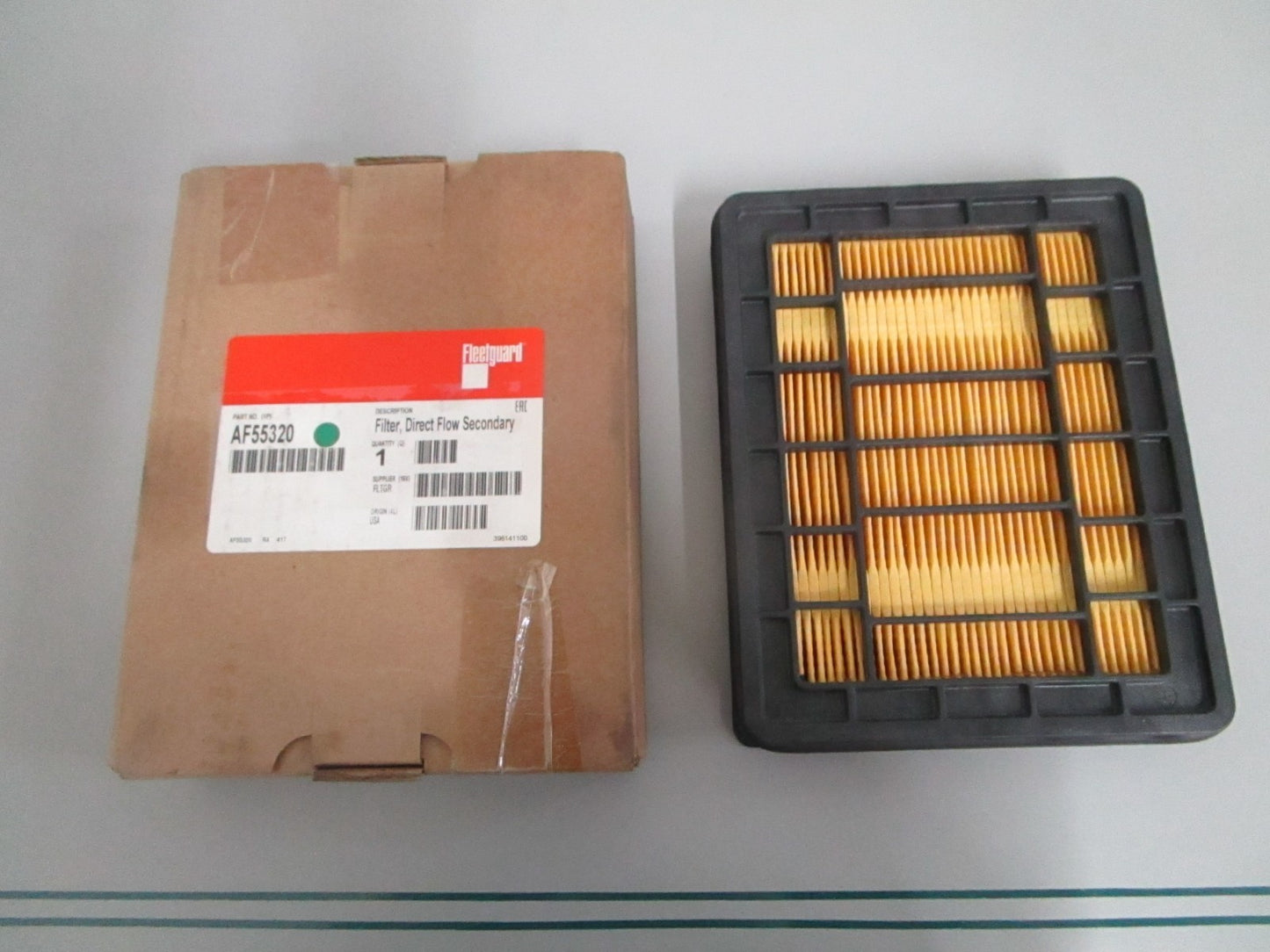 NEW OEM AF55320 Fleetguard Direct Flow Secondary Filter 0820