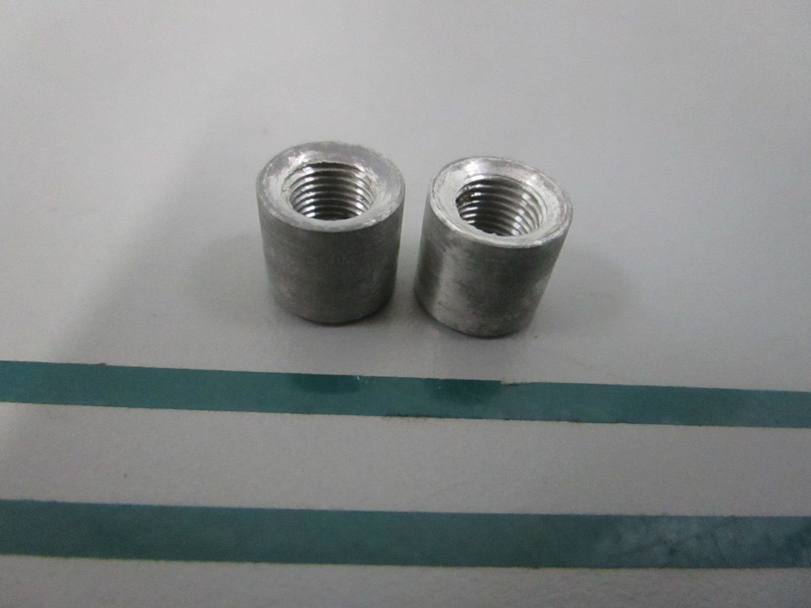 NEW OEM (LOT OF 2) 303939 0303939 OMC Johnson Evinrude Needle Valve Bushing 0810