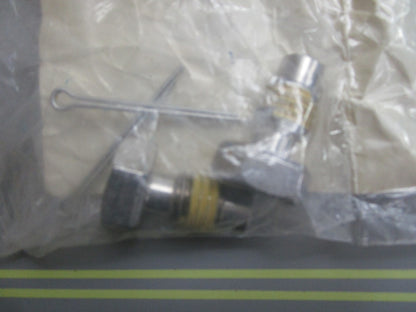 *NEW OEM* 0810 Volvo Penta Complete Attaching Kit 3853919