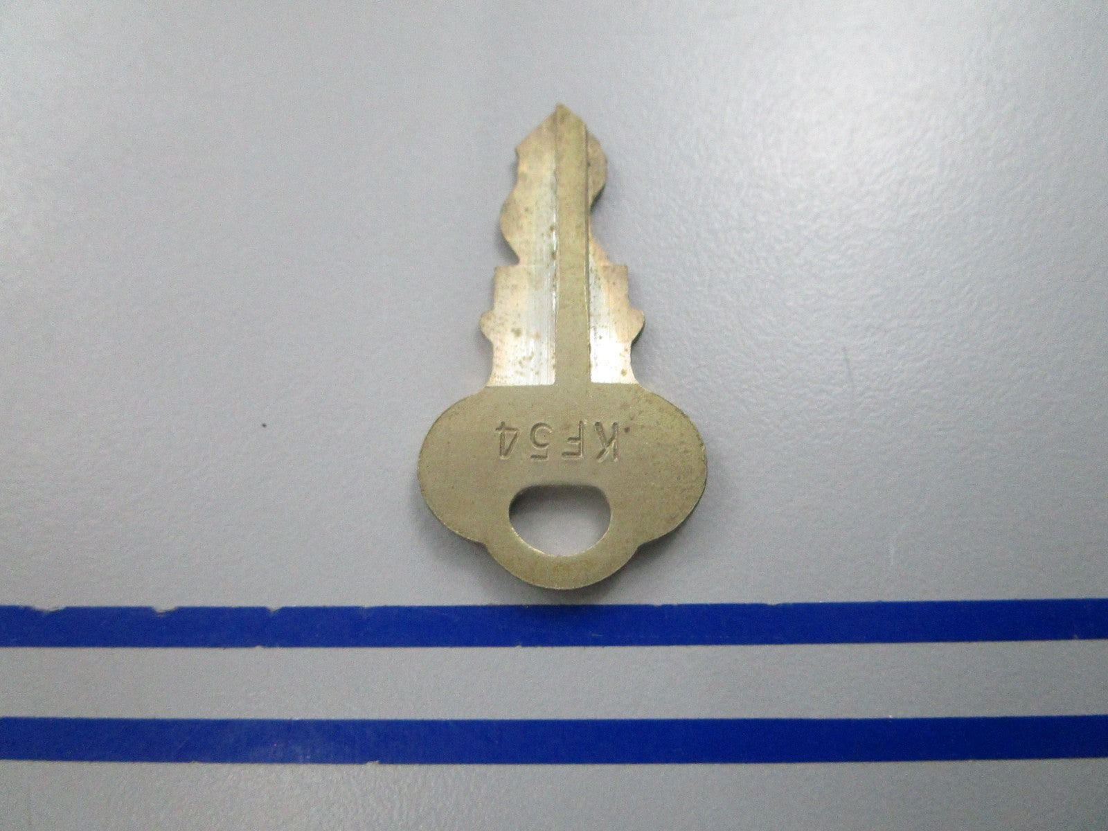 NEW OEM 501569 0501569 OMC Johnson Evinrude K54 Ignition Key 0810