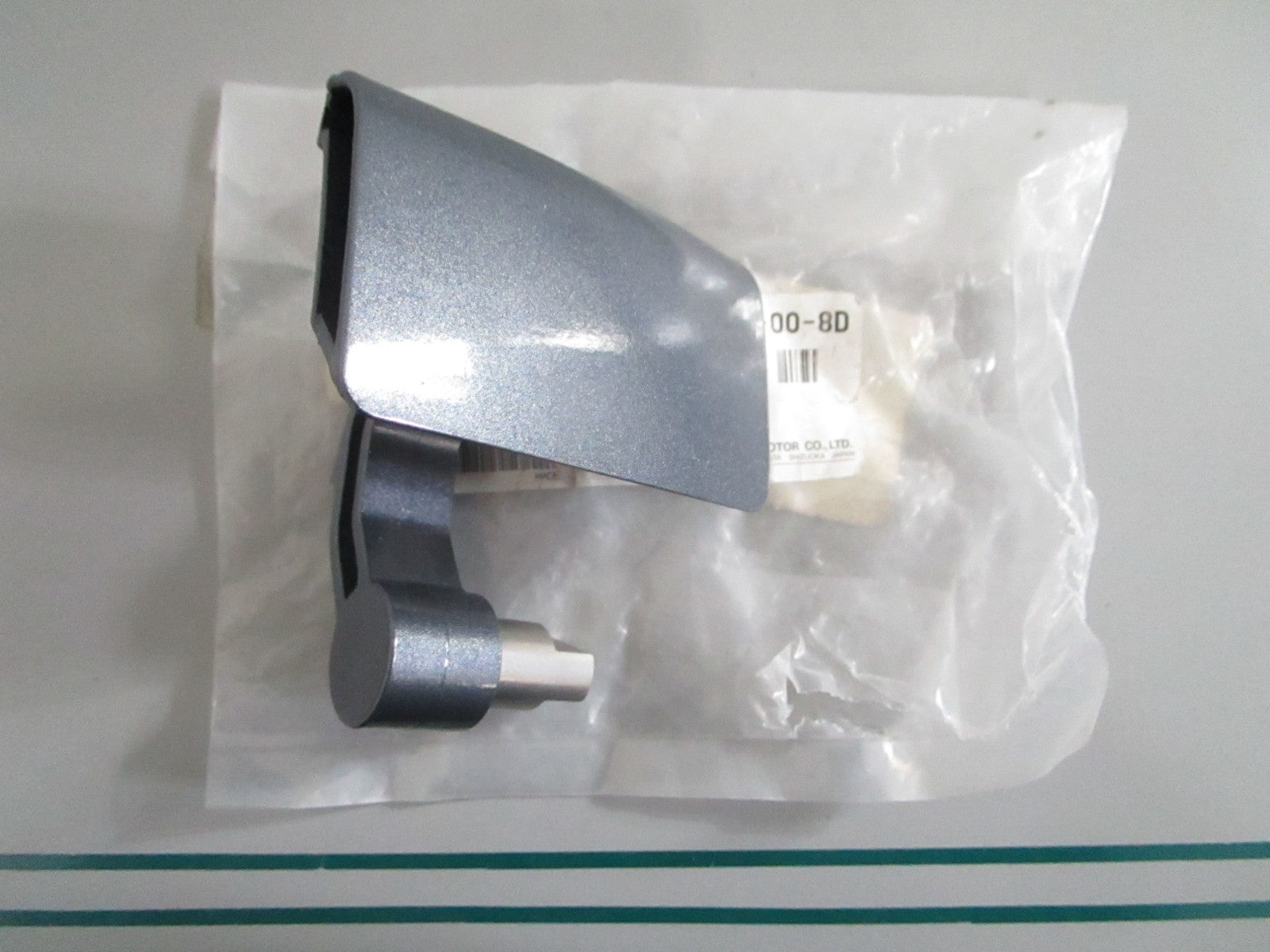 NEW OEM 68F-42815-00-8D Yamaha Clamp Lever 0820