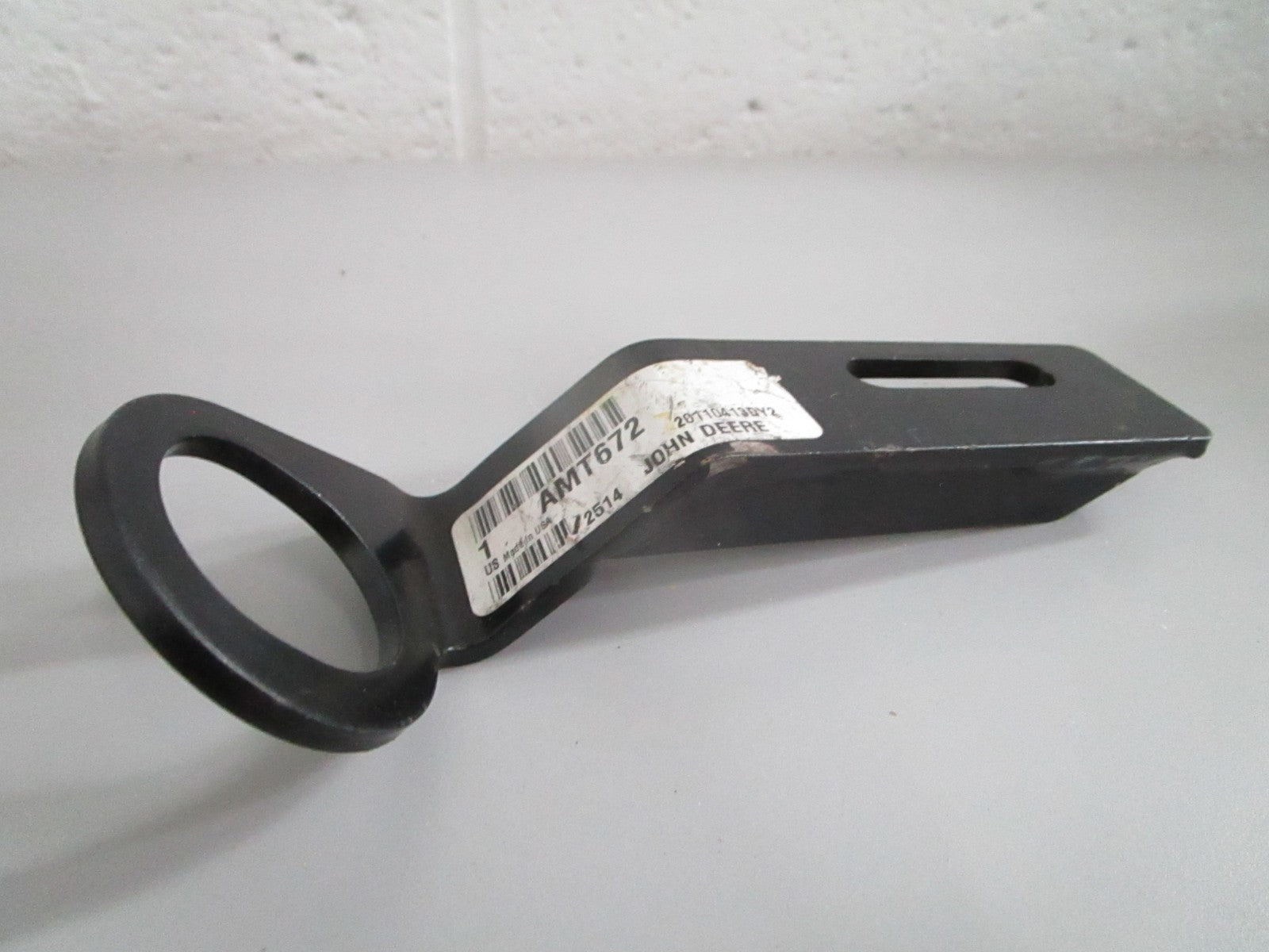 NEW OEM AMT672 John Deere Bracket 0820