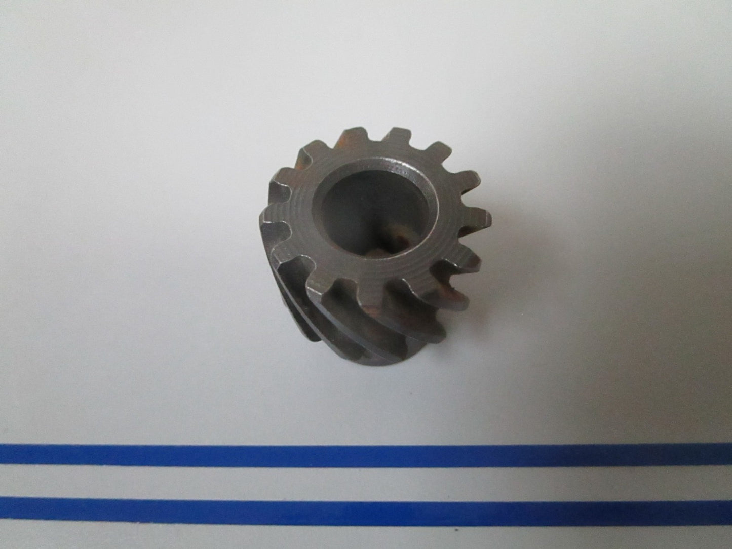 NEW OEM 311703 0311703 OMC Johnson Evinrude Drive Gear 0720