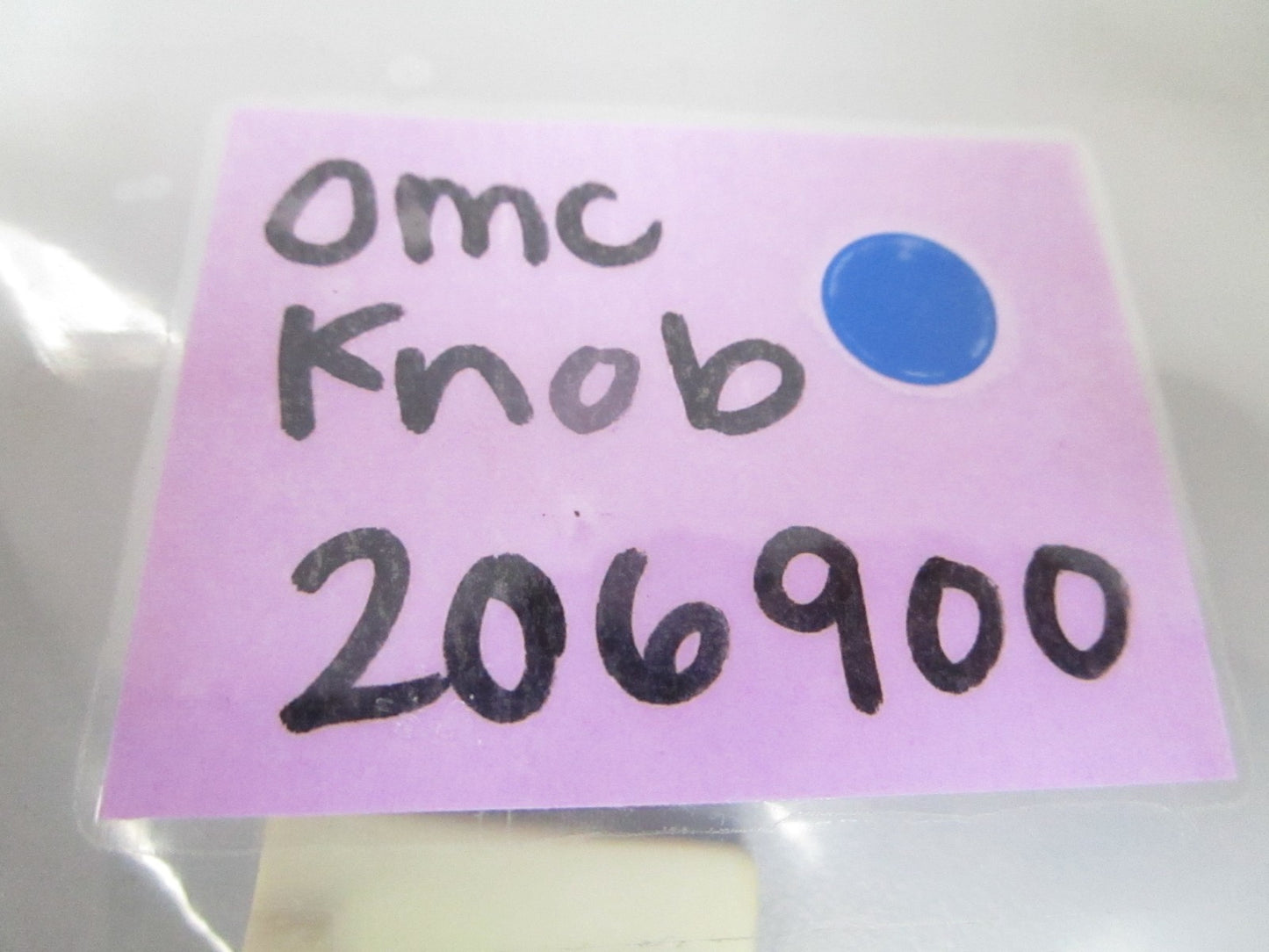 NEW OEM 206900 0206900 OMC Johnson Evinrude Knob 0810