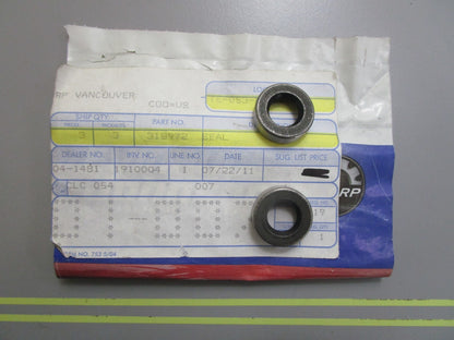 *NEW OEM* (LOT OF 2) 0810 OMC Johnson Evinrude Oil Seal 318972 0318972