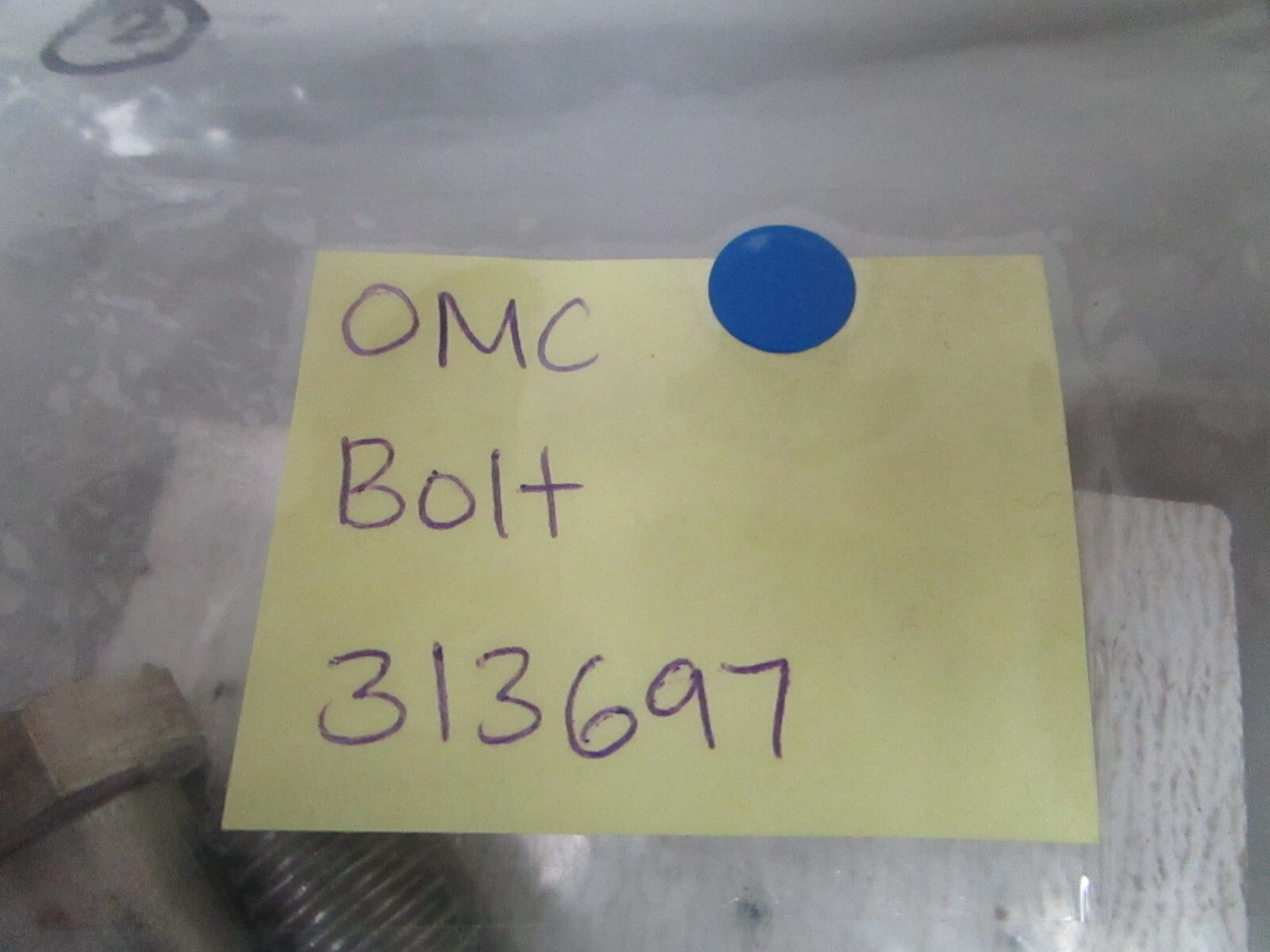 *NEW OEM* 0810 OMC Johnson Evinrude Bolt 313697 0313697