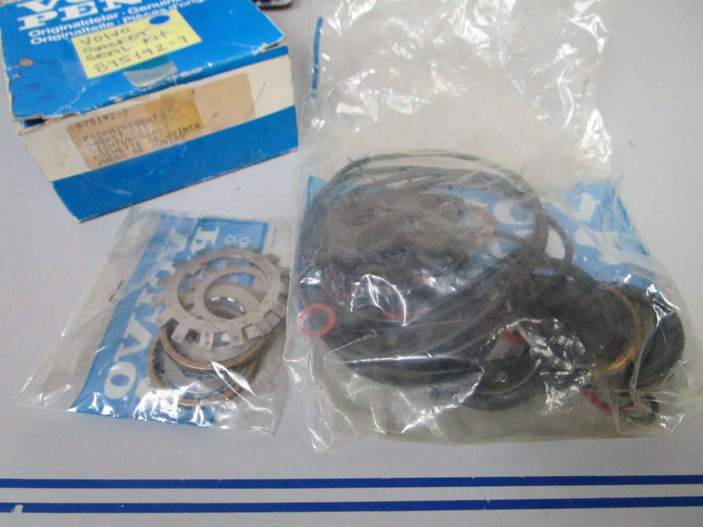 *NEW OEM* 0720 Volvo Penta Gasket Seal Kit 875192-7