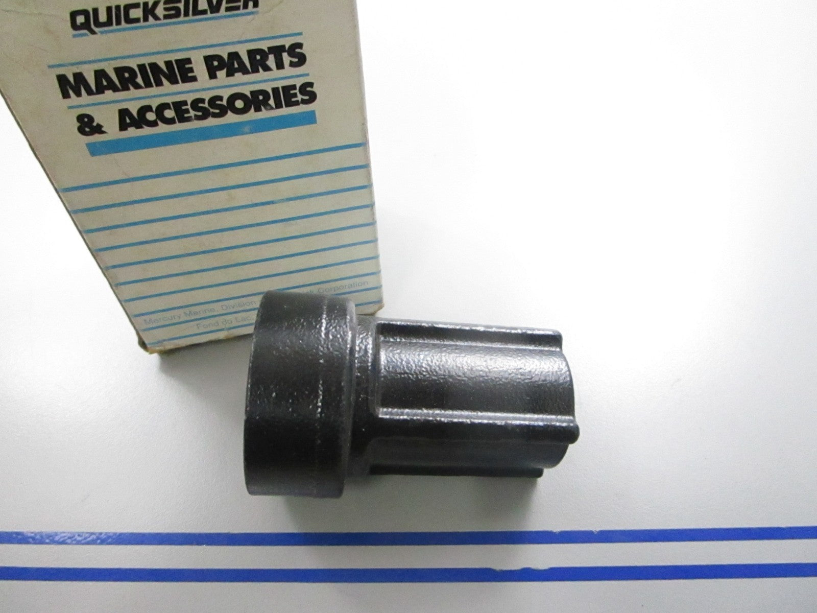 *NEW OEM* 0720 Mercury Quicksilver Adaptor 850330T