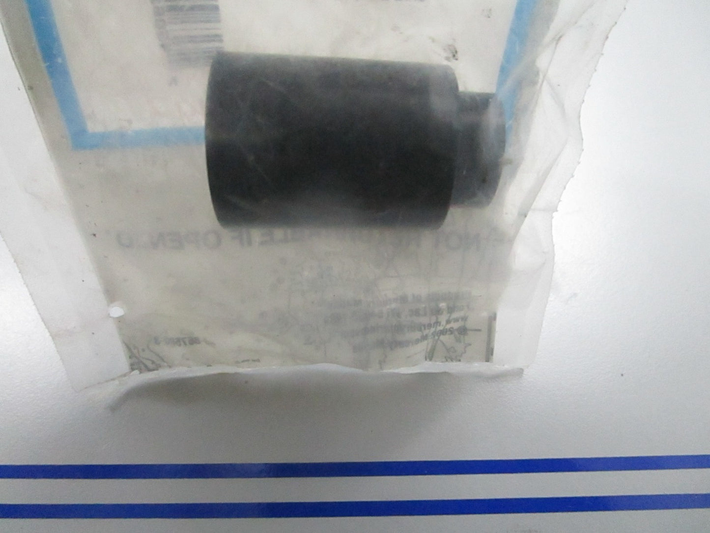 *NEW OEM* 0810 Mercury Quicksilver Carrier 889735