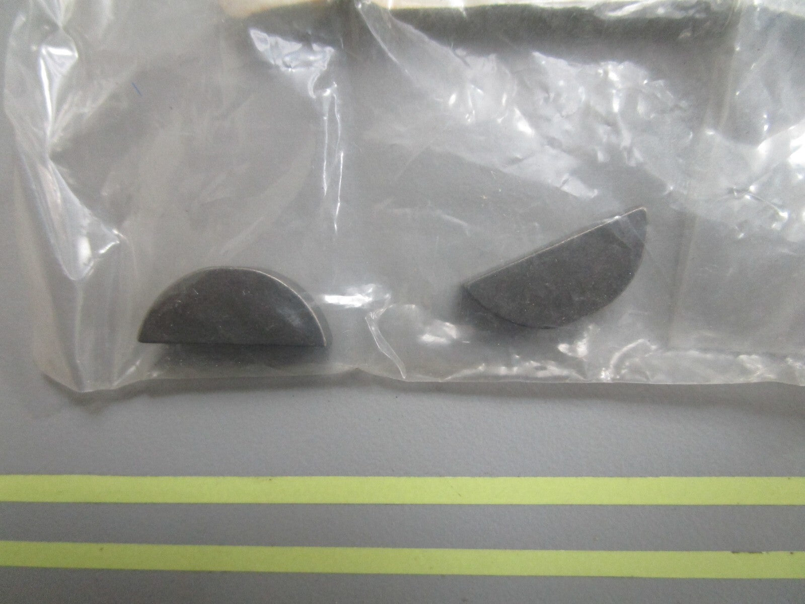 *NEW OEM* (LOT OF 2) 0810 Volvo Penta Woodruff Key 3854294