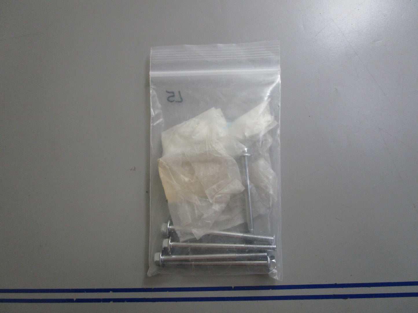 *NEW OEM* (LOT OF 5) 0810 Yamaha Bolt 90105-06M26-00