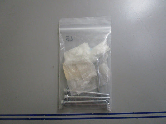 *NEW OEM* (LOT OF 5) 0810 Yamaha Bolt 90105-06M26-00