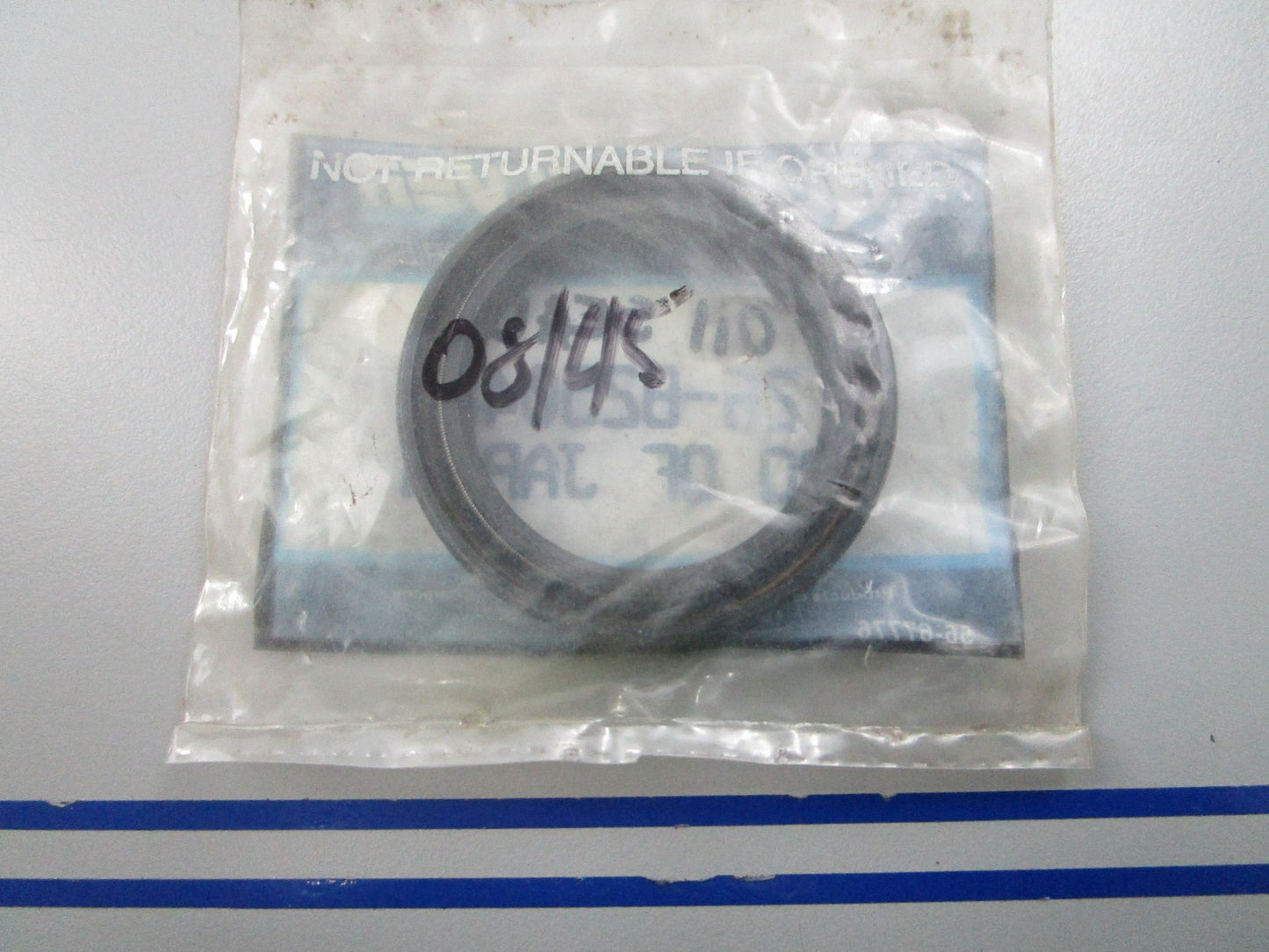 NEW OEM Mercury Quicksilver 26-825048 Oil Seal 0810
