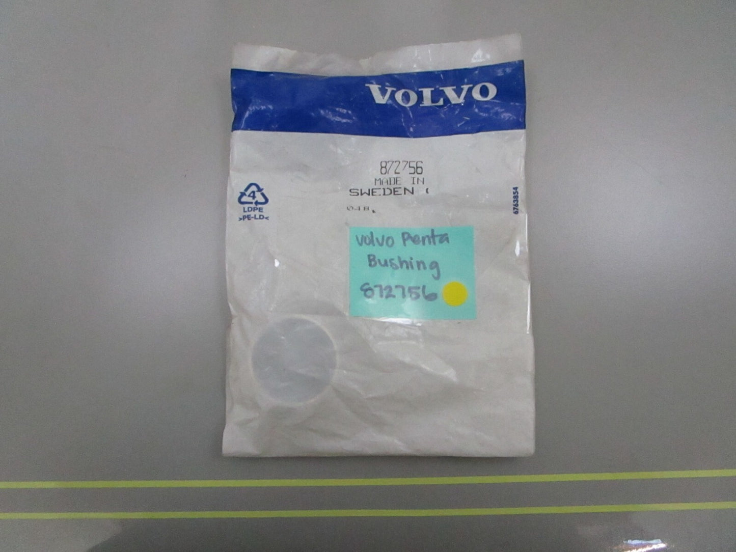 *NEW OEM* 0810 Volvo Penta Bushing 872756