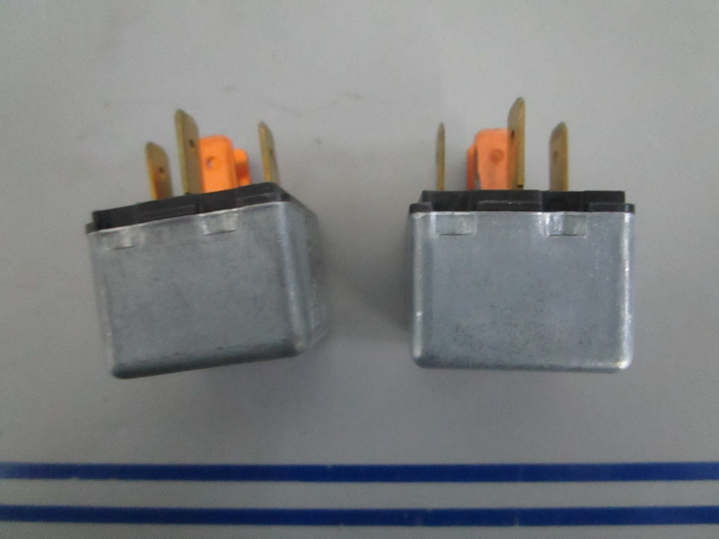 *NEW OEM* (LOT OF 2) 0820 Volvo Penta Relay 1501833