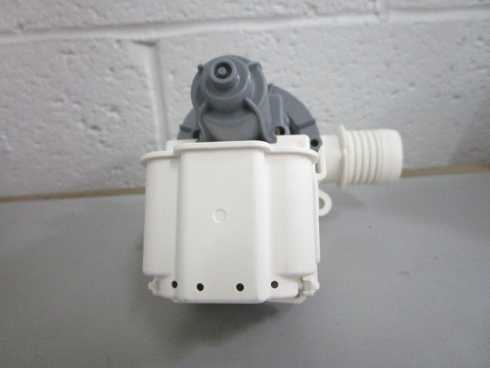 *NEW OEM* 0820 Whirlpool Water Pump W11399437