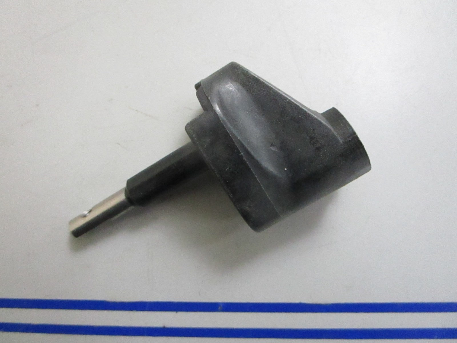 *NEW OEM* 0820 OMC Johnson Evinrude Detent Shaft 396927 0396927