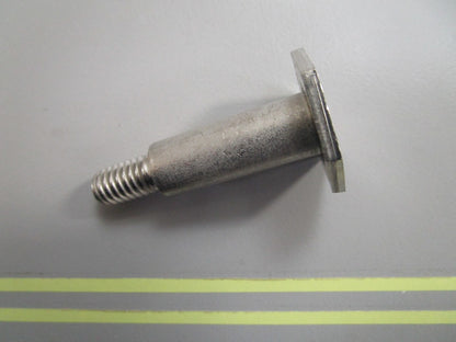 *NEW OEM* 0810 OMC Johnson Evinrude Screw 318167 0318167