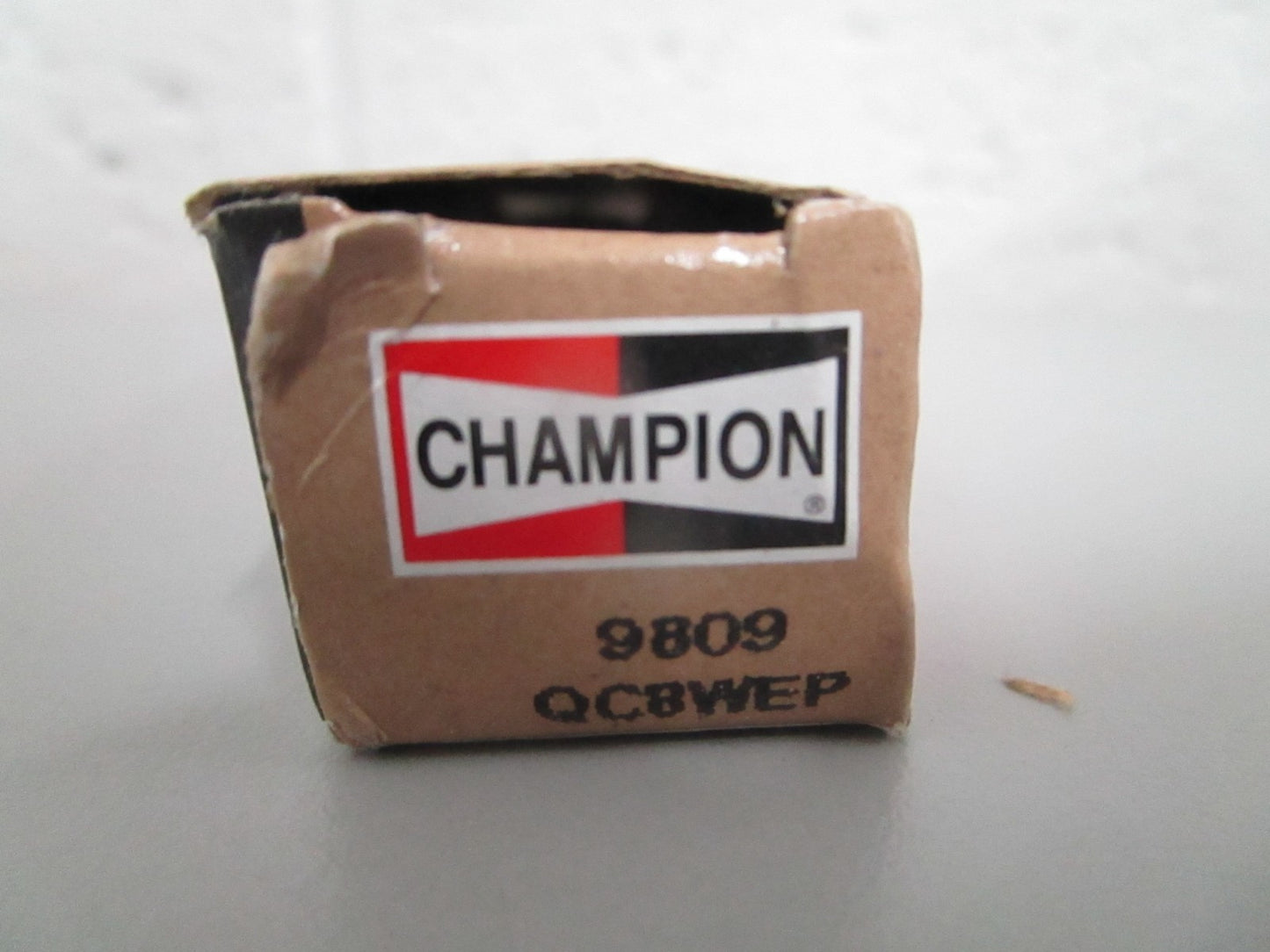 NEW OEM (LOT OF 2) QC8WEP Champion Spark Plug 0820