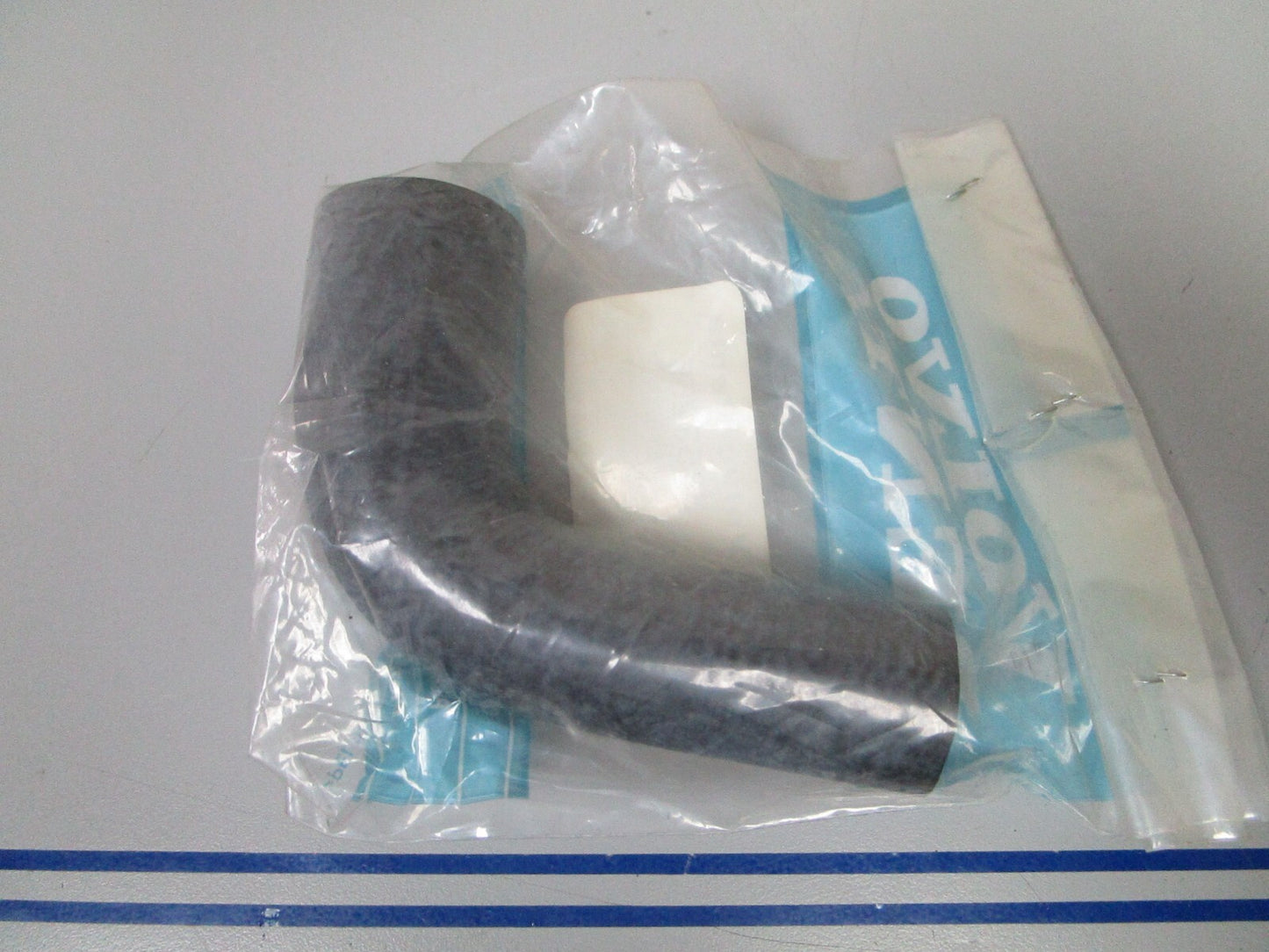 *NEW OEM* 0810 Volvo Penta Hose 3853255