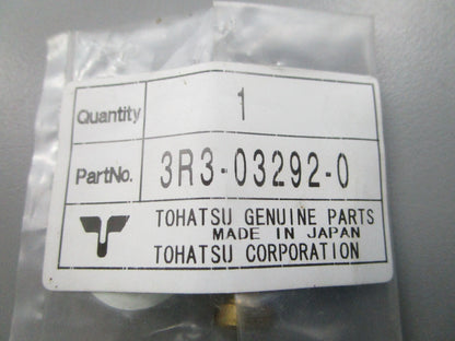 NEW OEM 3R3-03292-0 3R3032920 Tohatsu Drain Screw 0810