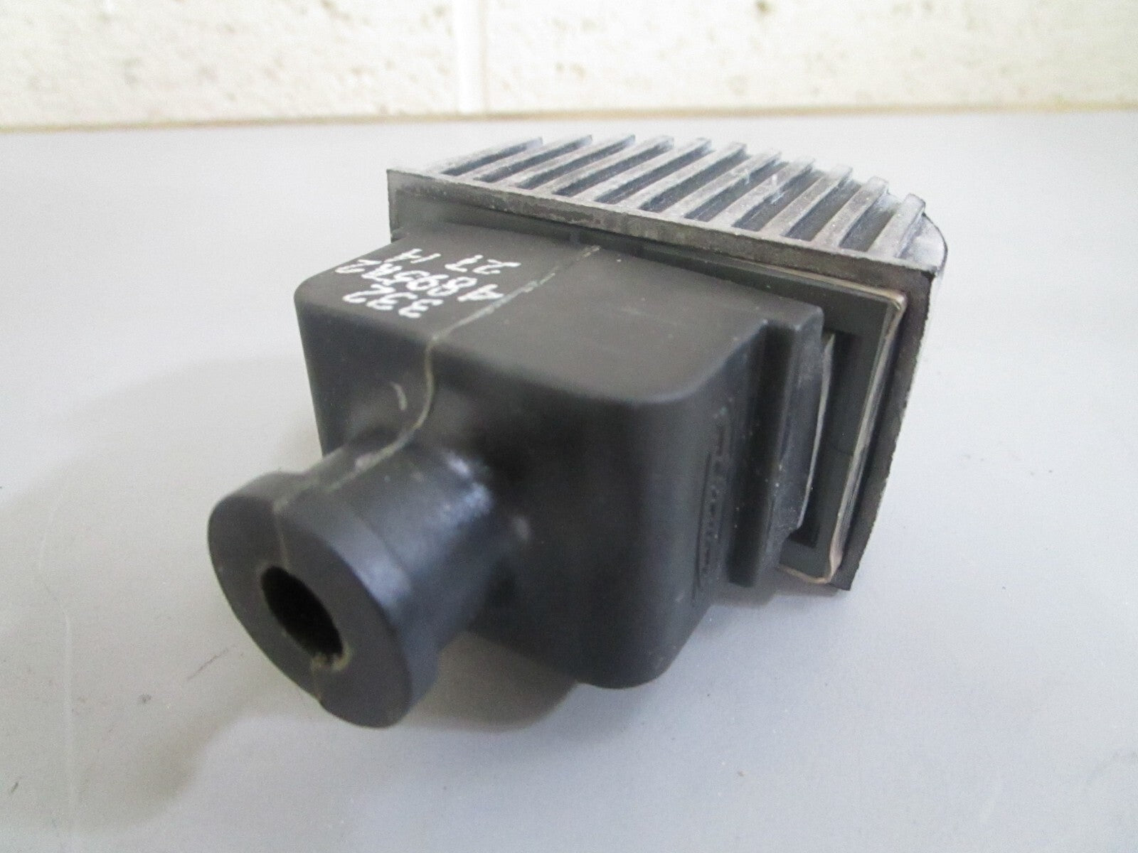 *NEW OEM* 0820 Mercury Quicksilver Ignition Coil Assy 332-4895T2