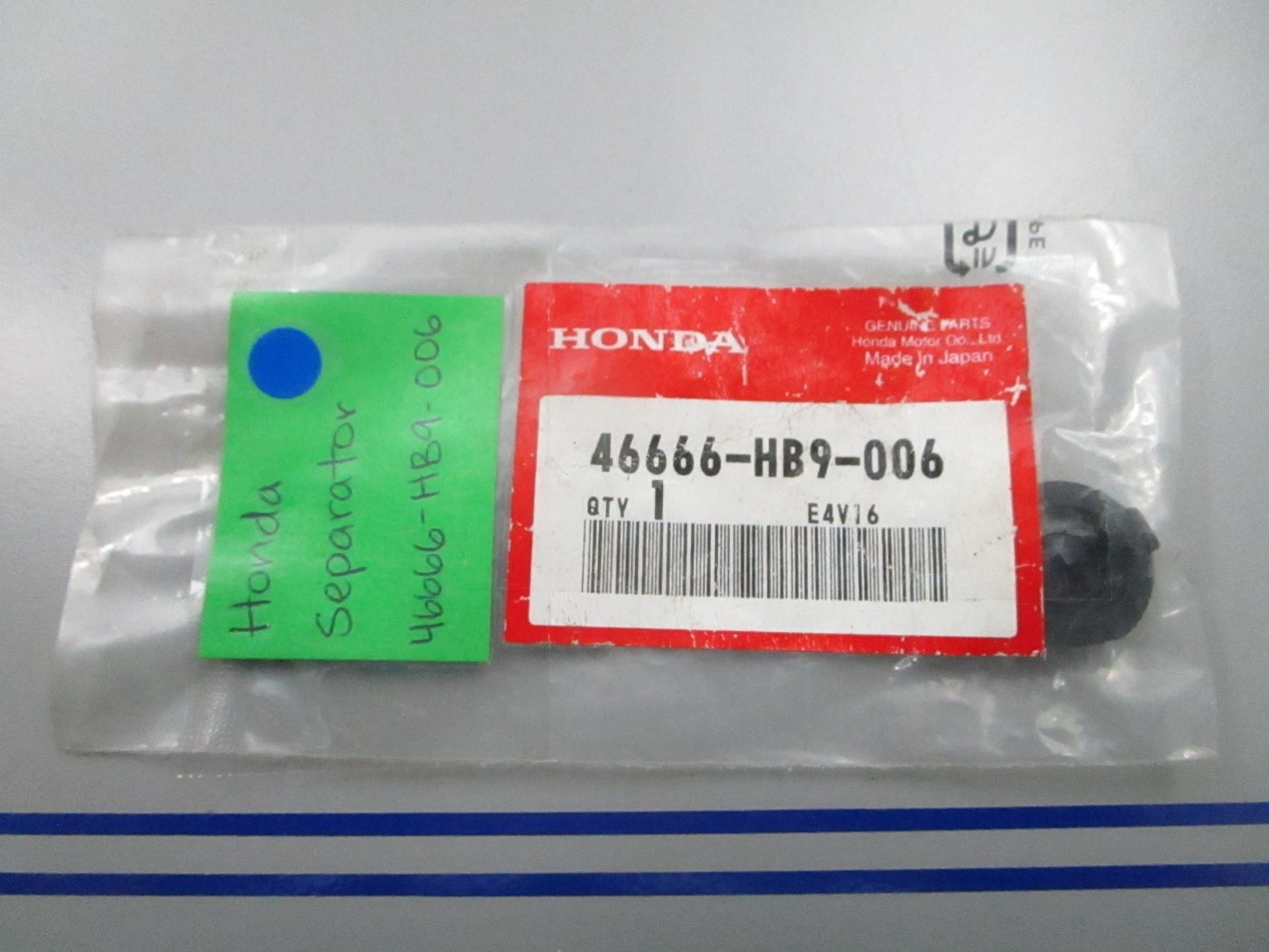 *NEW OEM* 0810 Honda Separator 46666-HB9-006