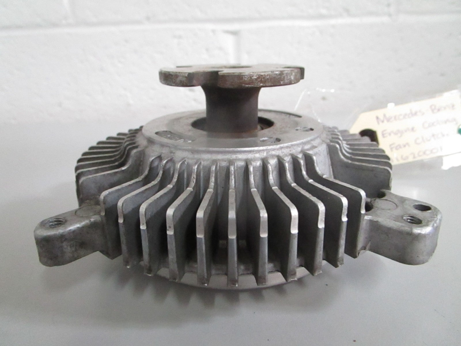 NEW OEM 1162000122 Mercedes-Benz Engine Cooling Fan Clutch 0820
