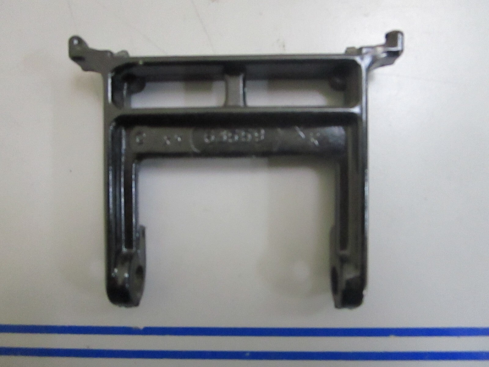 *NEW OEM* 0810 Mercury Quicksilver Bracket 63559
